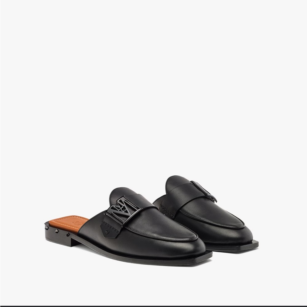 MCM Woman’s slip on style flats